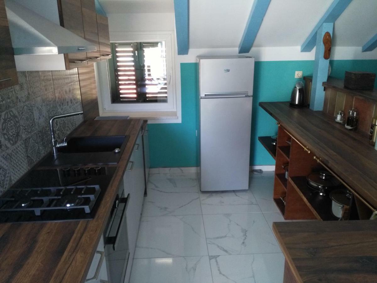 Apartment Buga Slatine Exterior foto